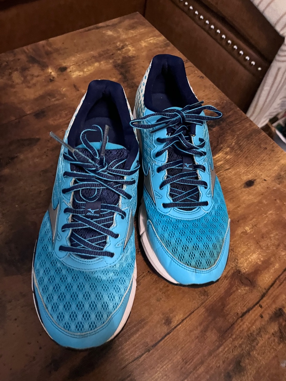 Mizuno Women's Turquoise and Navy Running Shoe